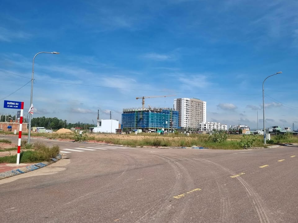 Đất nền Khu Đô Thị Mới Long Vân 100m² giá 2 tỷ - Hướng Nam, vị trí đắc địa!