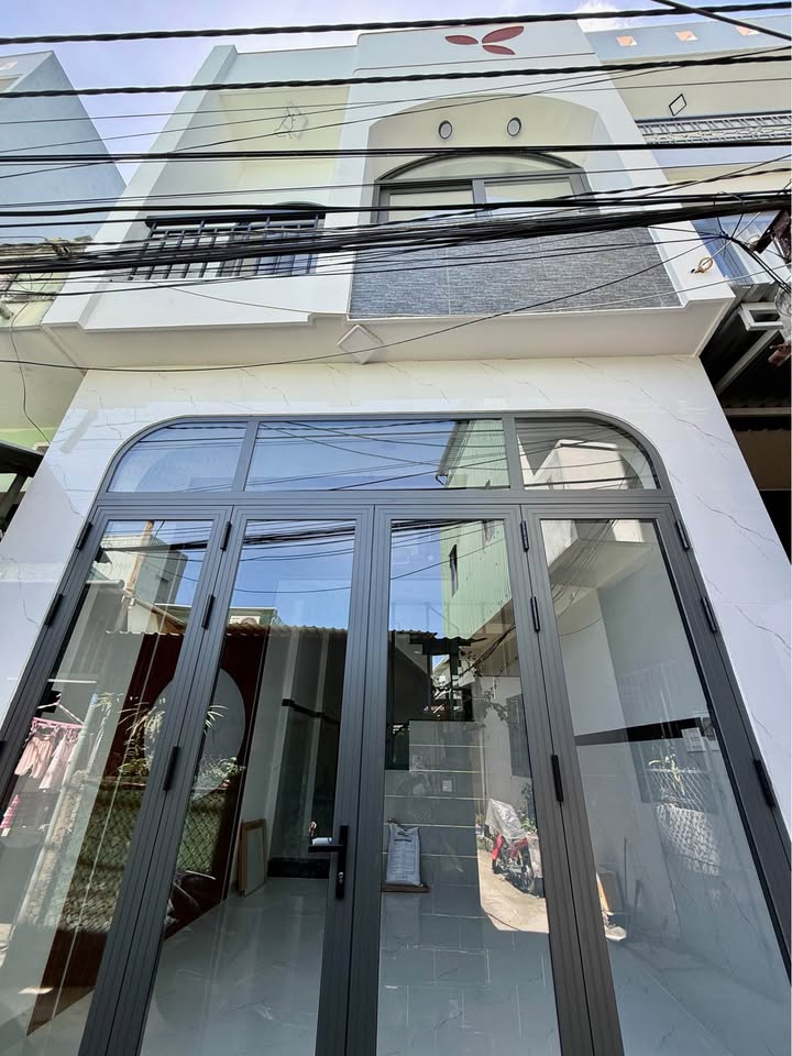 Nhà 2 tầng Lê Đại Hành, Quy Nhơn 46m² giá 2.5 tỷ - Hẻm thông sạch đẹp!