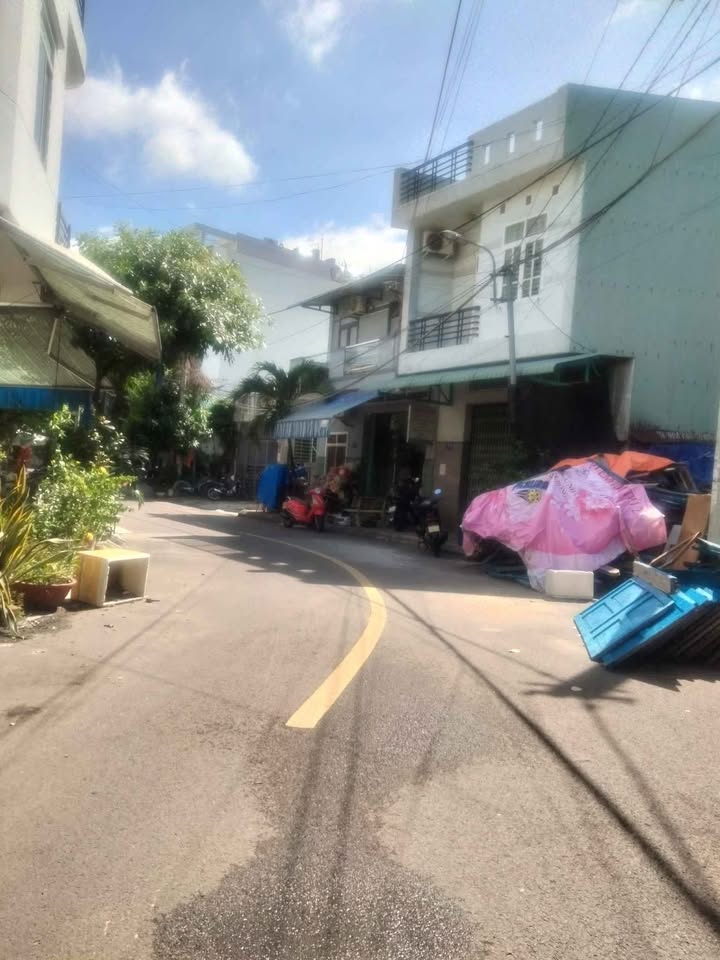 Nhà trọ 3 tầng Phường Nguyễn Văn Cừ, Quy Nhơn 100m² giá 5.6 tỷ - Đầu tư sinh lời ngay!