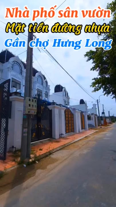 Nhà phố Long Thượng 159m² giá 3.3 tỷ - Sổ hồng chính chủ, gần chợ và trường học!