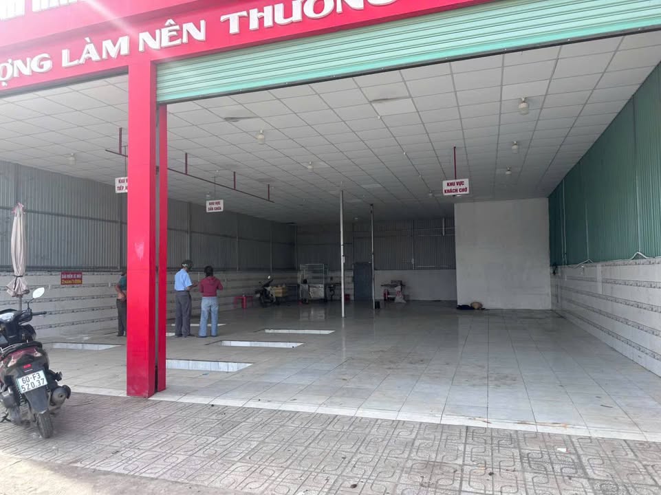 Cho thuê mặt bằng mặt tiền đường ĐT746B, Tân Uyên 740m² - Địa điểm kinh doanh lý tưởng!