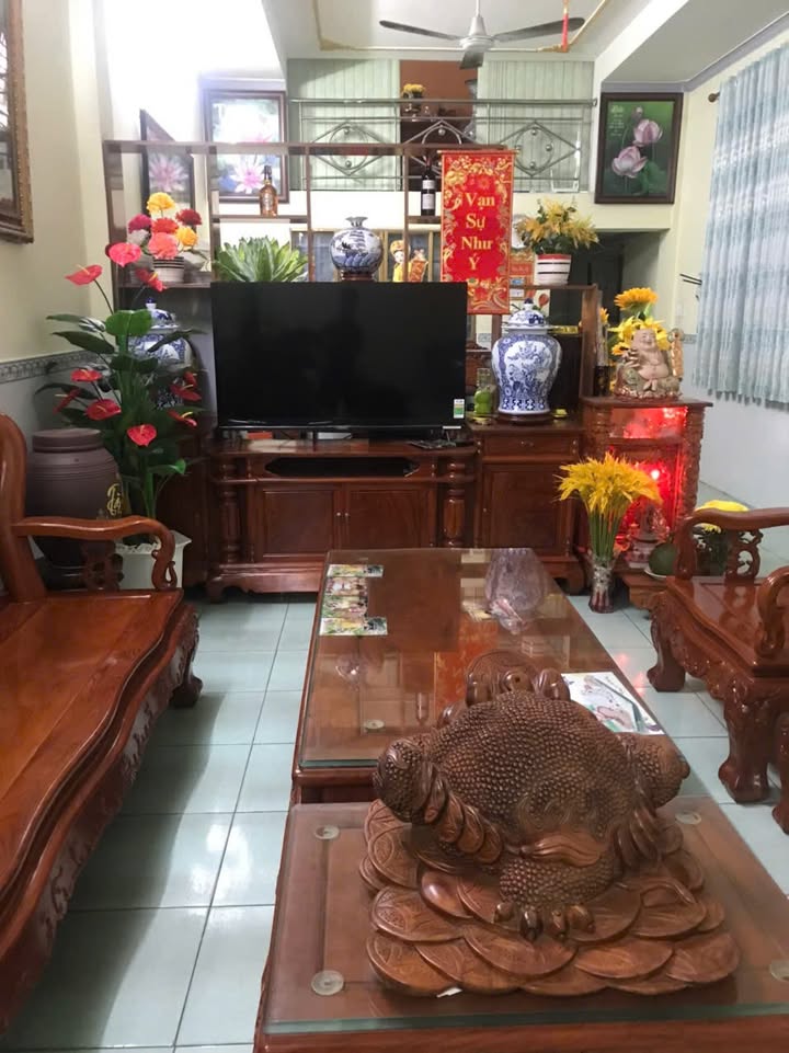 Nhà mặt tiền ĐT 747B, Tân Uyên, 299m² giá 20.5 tỷ - Kinh doanh sầm uất!