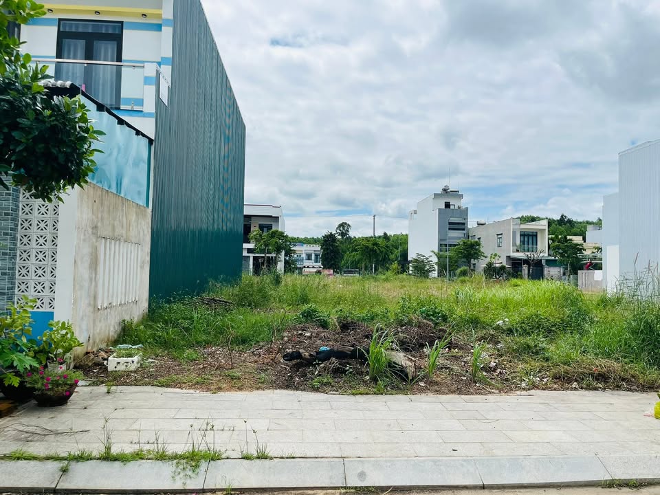 Đất nền KDC 577 Quảng Ngãi 100m² giá 1.3 tỷ - Gần công viên, tiện ích đầy đủ!