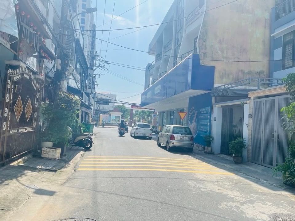 Villa mini sân vườn An Hải Đông 173m² giá đầu tư chỉ 1x tỷ - Vị trí đẹp gần biển!