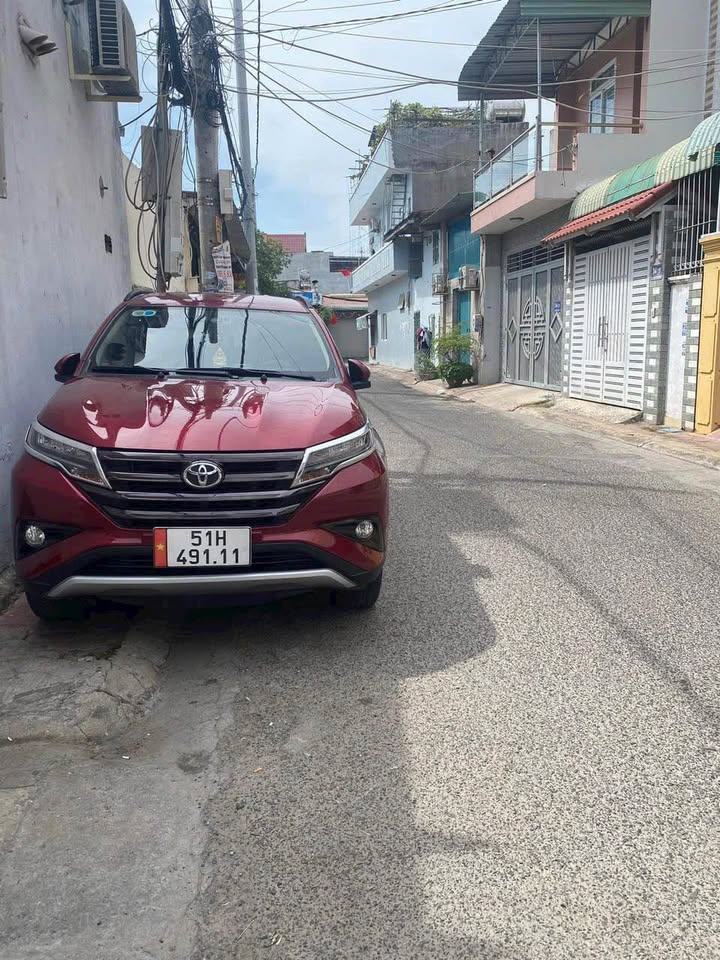 Bán nhà hẻm 240 Nguyễn Hữu Cảnh, 81m² chỉ 6 tỷ - Kinh doanh thuận lợi!