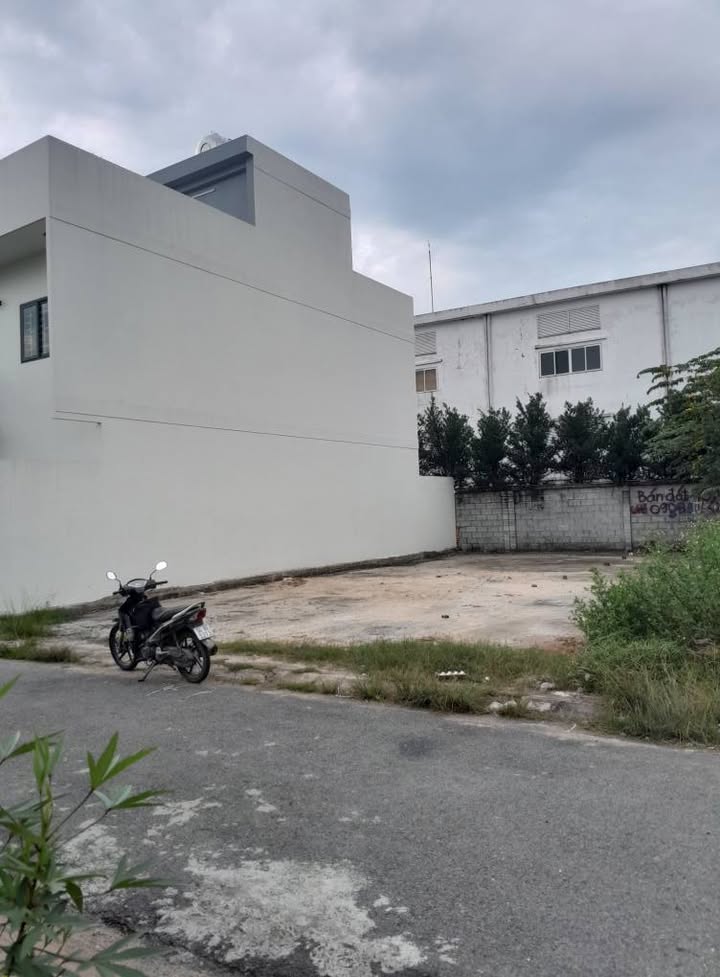 Đất thổ cư 180m² đường Xuân Thới Sơn 16, Hóc Môn - Giá chỉ 5.7 tỷ VND