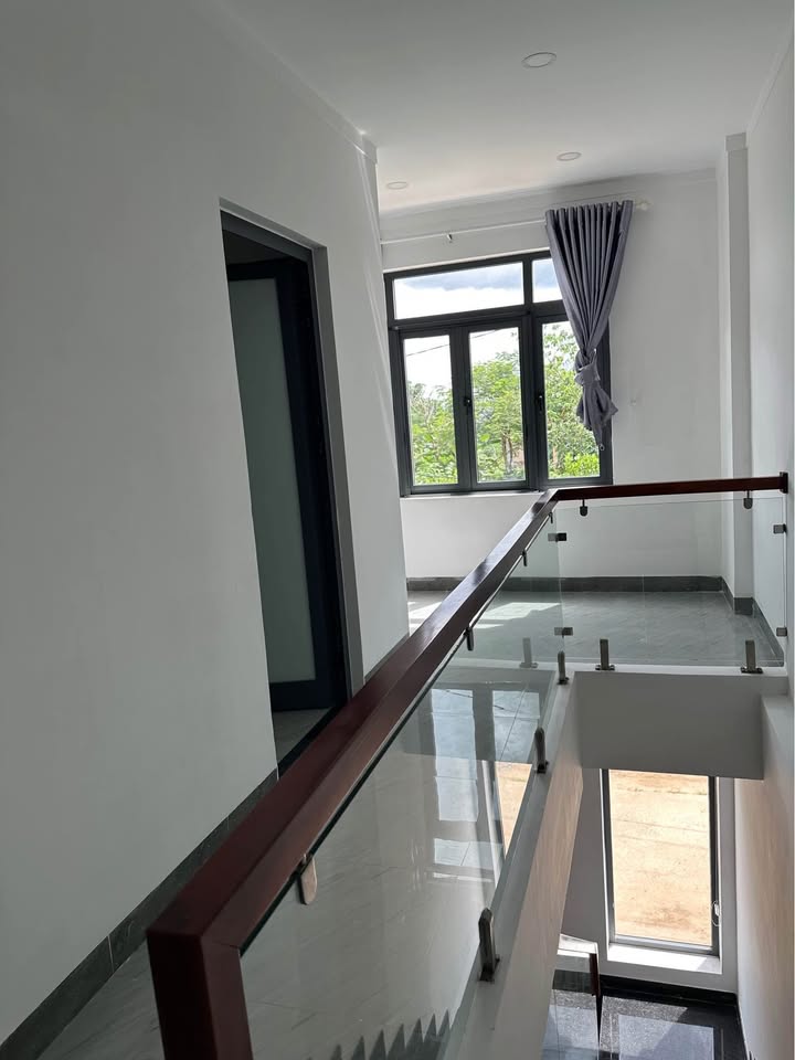 Nhà phố Buôn Ma Thuột 55m² giá 2.55 tỷ - Chính chủ, đầy đủ nội thất!