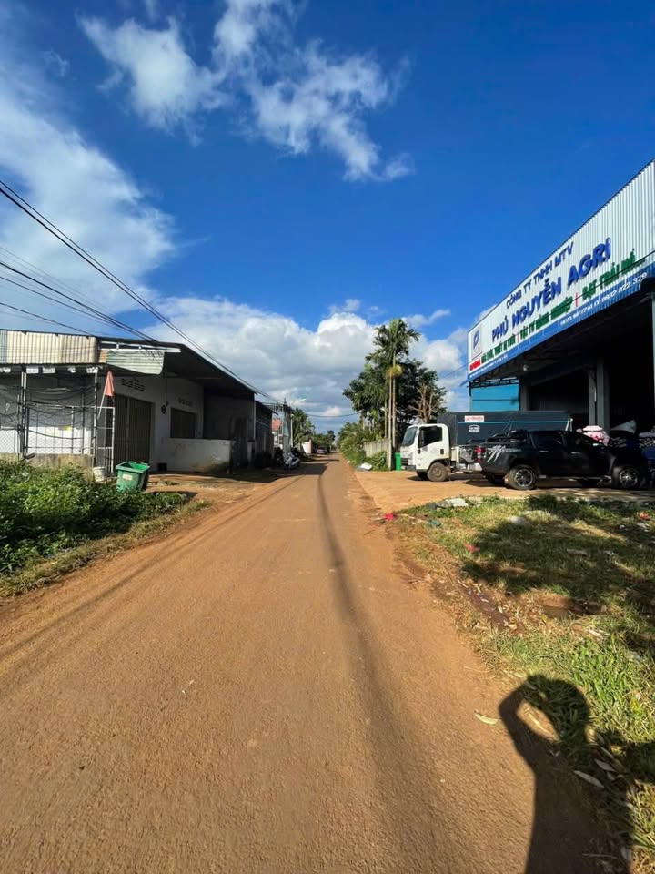 Nhà Mặt Tiền Đường N3 Tân An 550m² giá 3.99 tỷ - Gần chợ Eatu!