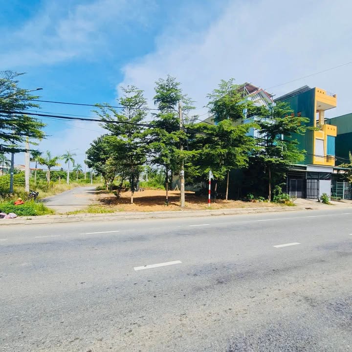 Đất nền đường Nguyễn Huệ, Tư Nghĩa 101m² giá 1.9 tỷ - Vị trí đắc địa gần chợ và trường học!