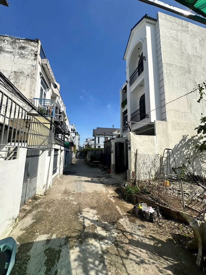 Lô đất mặt tiền hẻm 1806/109 Huỳnh Tấn Phát, Nhà Bè, 62m² giá 4.75 tỷ - Sổ hồng riêng, xây dựng tự do!