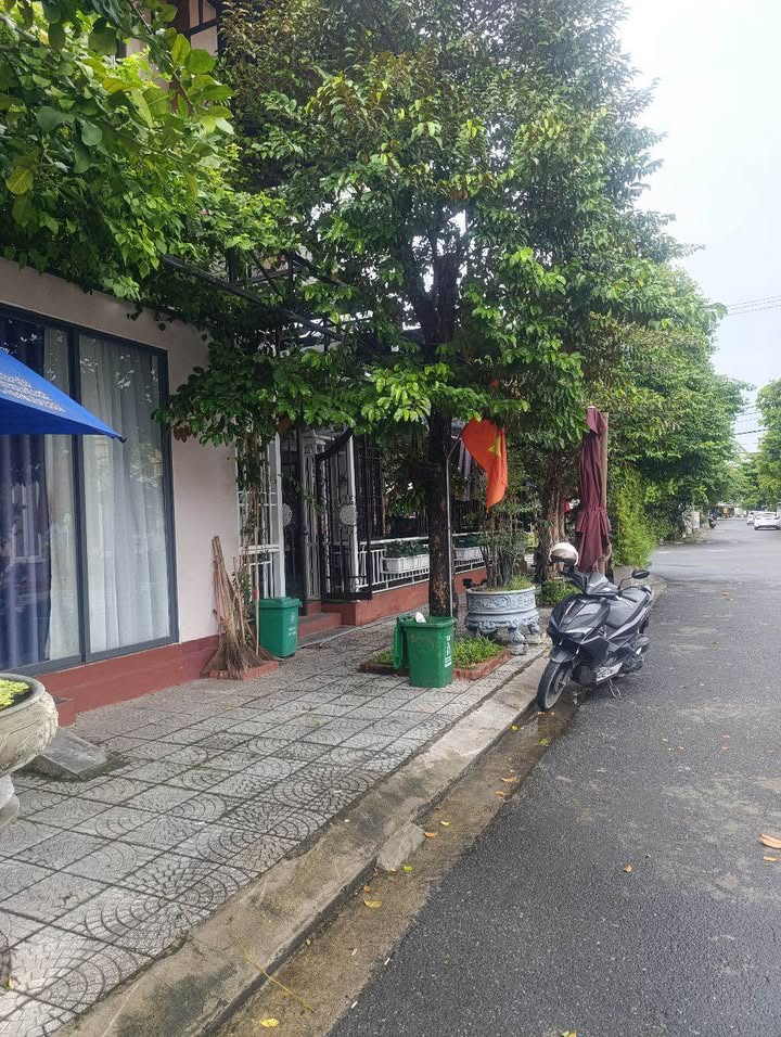 Nhà 3 tầng Lô góc đường Trần Lê, 170m² chỉ 13 tỷ - Kinh doanh đắc địa!