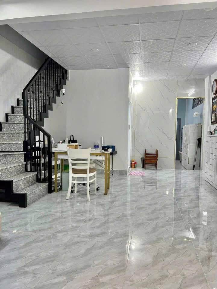 Nhà thuê 3PN đường Nguyễn Văn Đậu, Bình Thạnh 67m² giá 13 triệu - Không gian thoáng đãng!