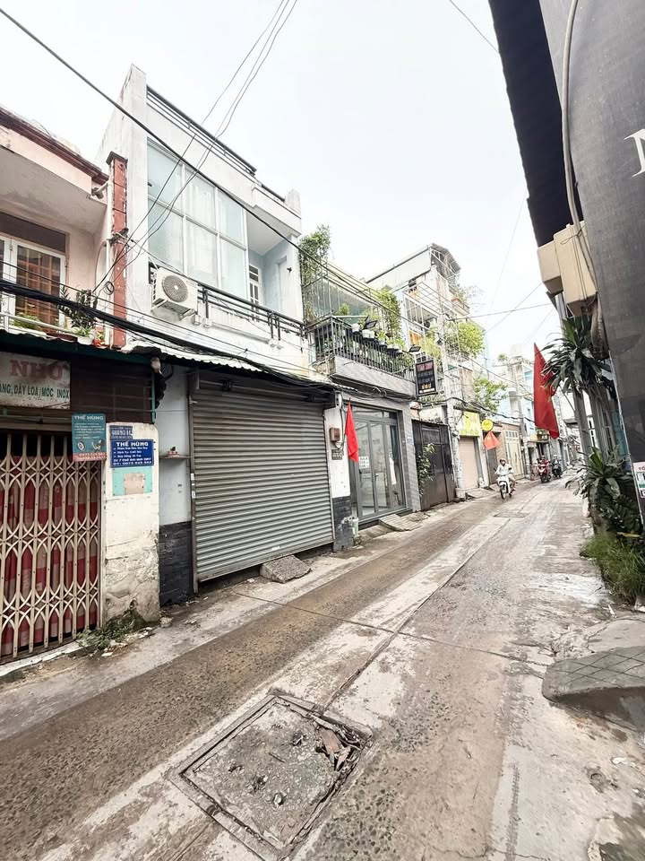 Nhà hẻm kinh doanh 688 Tân Kỳ Tân Quý 44m² giá 4.85 tỷ - Vị trí đắc địa, cơ hội đầu tư!