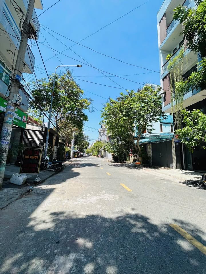 Nhà mặt tiền Lê Cao Lãng, quận Tân Phú, diện tích 72m² giá 11.6 tỷ - An ninh, dân trí cao!