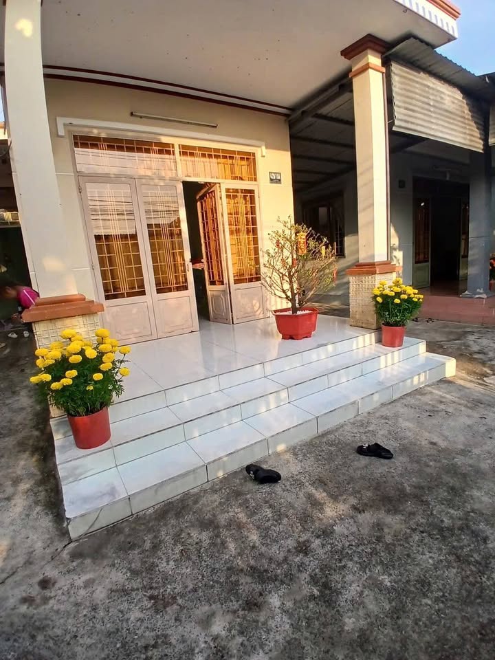 Nhà phố Chánh Mỹ Thủ Dầu Một 119m² giá 1.99 tỷ - Nhà hẹp hậu, ô tô vào tận nơi!