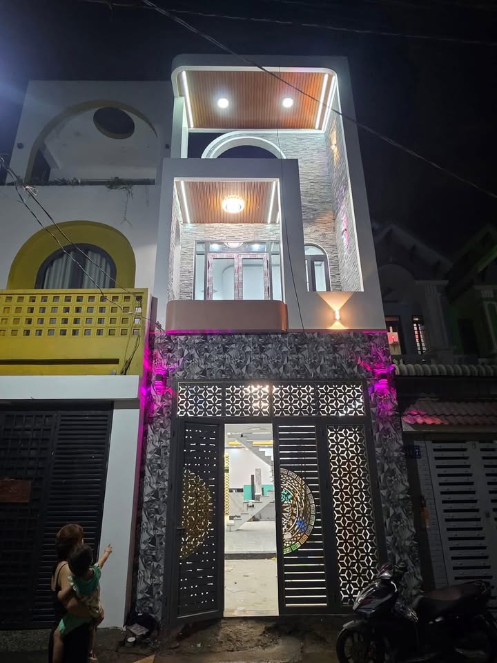 Nhà riêng 80m² Tân Đông Hiệp giá 3.85 tỷ - Nội thất đầy đủ, vào ở ngay!