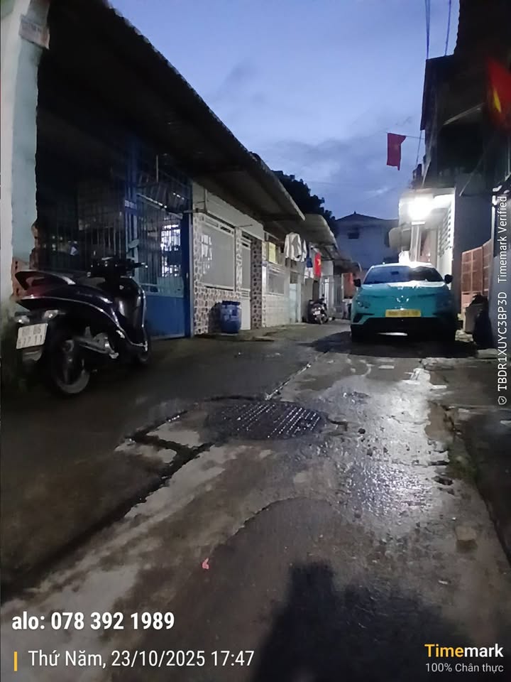 Nhà bán Dĩ An 82.6m² giá 1.99 tỷ - Sổ chung, cho thuê phòng trọ thu nhập ổn định!