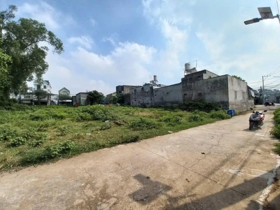 Đất nền phường Tân Vĩnh Hiệp, Bình Dương 568m² giá 4.8 tỷ - Đường rộng, dân cư đông đúc!