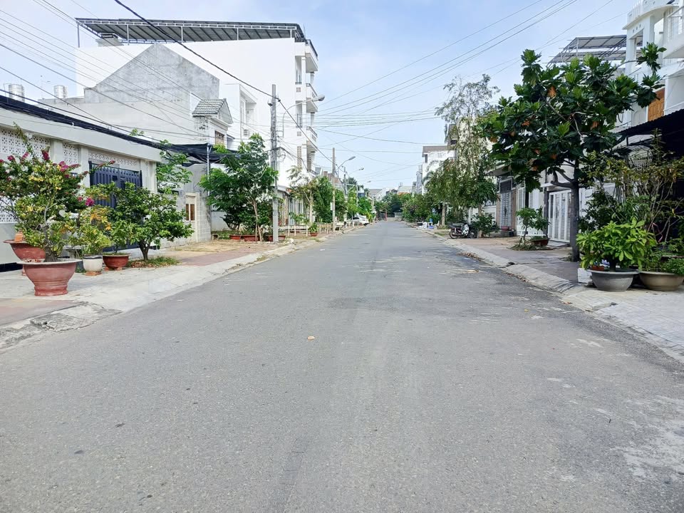 Lô đất thổ cư 100m² tại KDC Đông Xuân An, Phan Thiết giá 3 tỷ - Tặng nhà cấp 4 cũ!