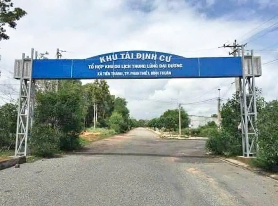 Đất thổ cư Khu Dân Cư Thung Lũng Đại Dương Phan Thiết 150m² giá 2 tỷ - Mặt tiền rộng, xe ô tô đậu thoải mái!