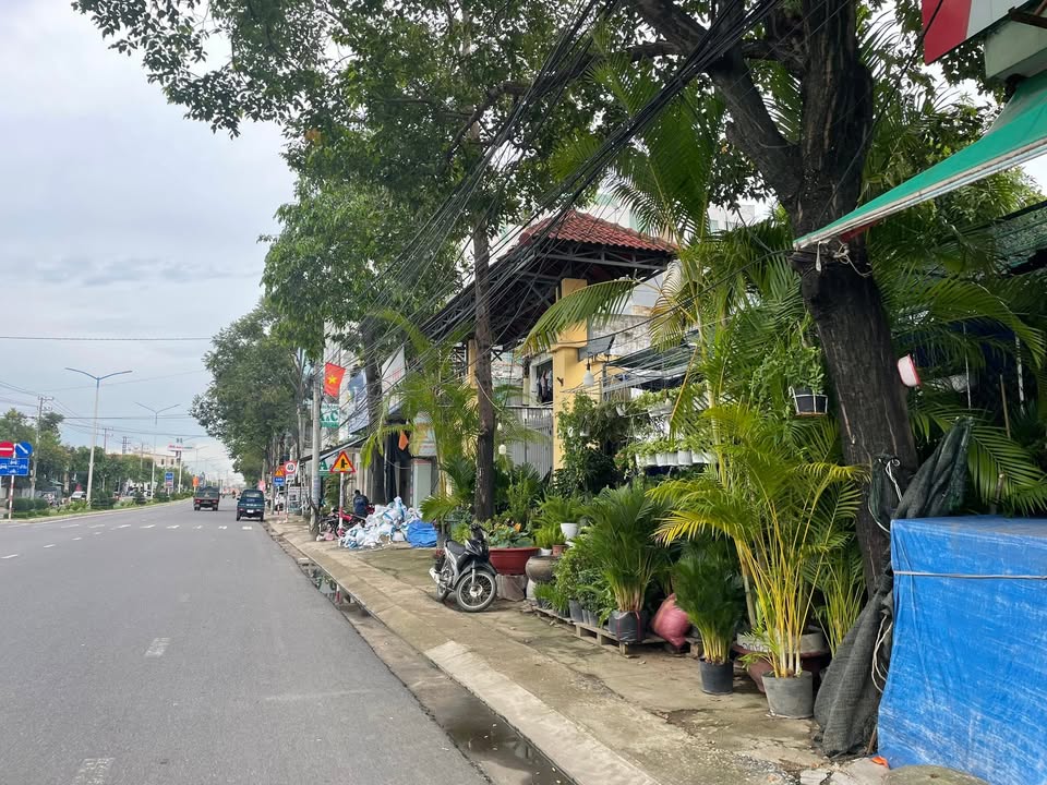 Nhà mặt tiền 23/10, Nha Trang 136m² giá 7.55 tỷ - Vị trí đắc địa cho kinh doanh!