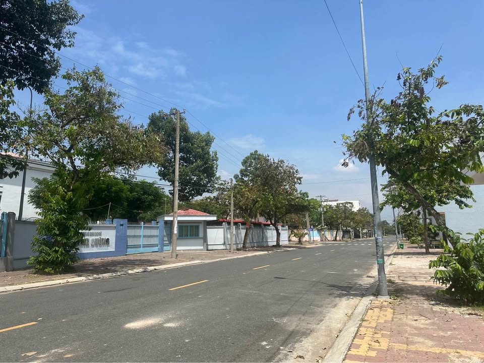 Đất nền mặt tiền Phan Bội Châu, Long Tâm, Bà Rịa - 105m² chỉ 3.5 tỷ - Đối diện Trường THCS Lê Quang Cường!