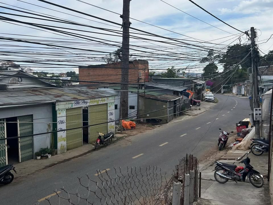 Bán đất tặng dãy nhà trọ 11 phòng mặt tiền Vạn Kiếp Đà Lạt - Đầu tư sinh lời ngay!