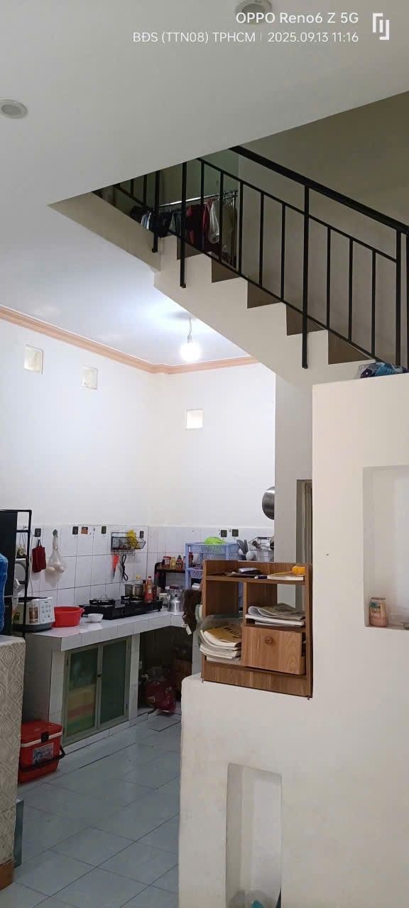 Nhà nhỏ Tân Thới Nhất 24m² giá chỉ 1.65 tỷ - Sổ hồng riêng, vị trí đắc địa!