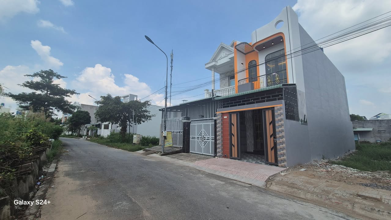 Nhà Mặt Tiền Kinh Doanh Xã Long Thượng 80m² giá 3.2 tỷ - Pháp lý Sổ Hồng Chính Chủ!