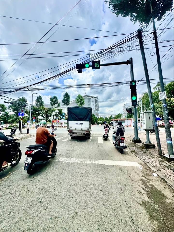 Dãy trọ gác lửng 6 phòng tại Ninh Kiều, Cần Thơ - Thu nhập ổn định hơn 12 triệu!