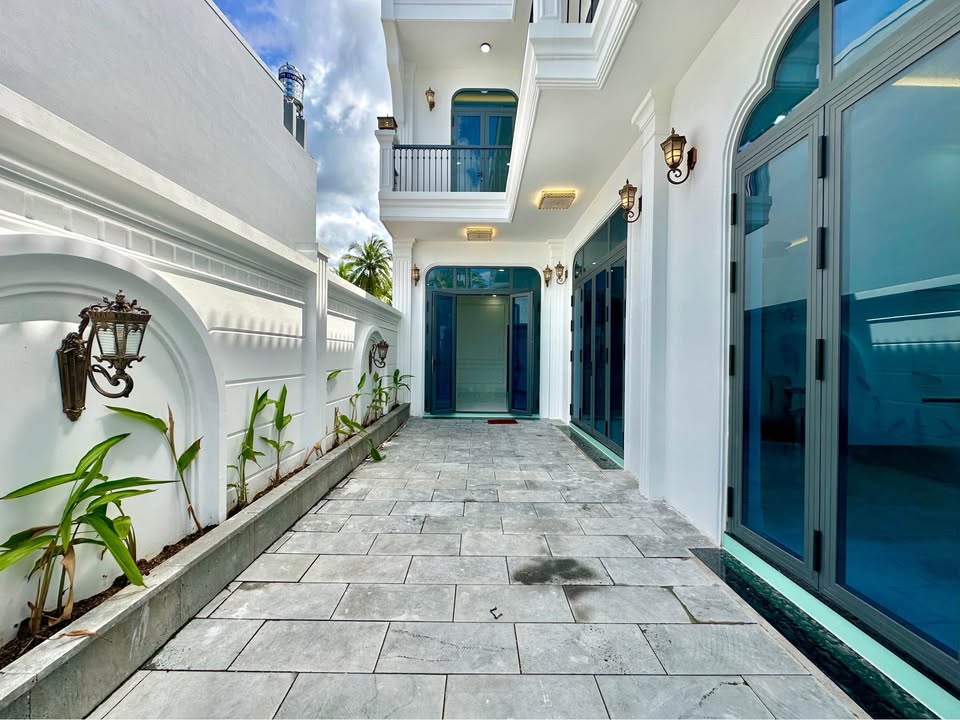 Nhà phố phường 5, TP Mỹ Tho 120m² giá 3.65 tỷ - Hướng Tây, nội thất đầy đủ!