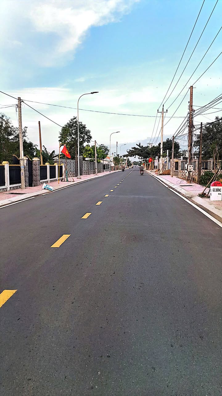 Đất nền mặt tiền đường Nguyễn Thìn 194m² giá 1.38 tỷ - Cơ hội đầu tư tuyệt vời!