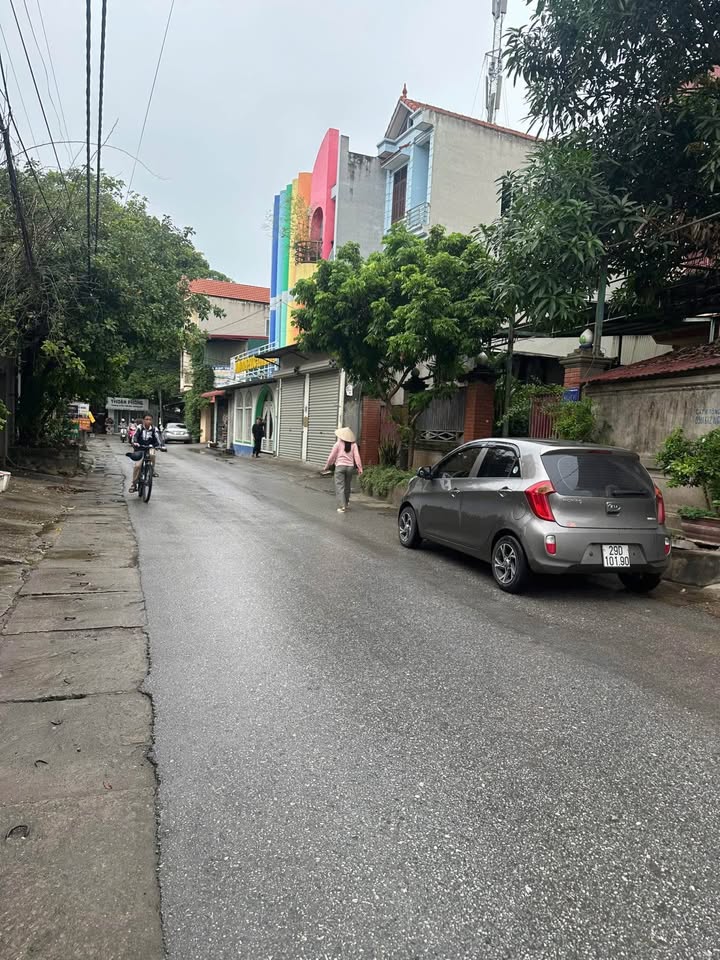 Đất mặt đường Hoàng Quốc Việt, phường Tiền Châu, 194m² - Cơ hội đầu tư vàng!