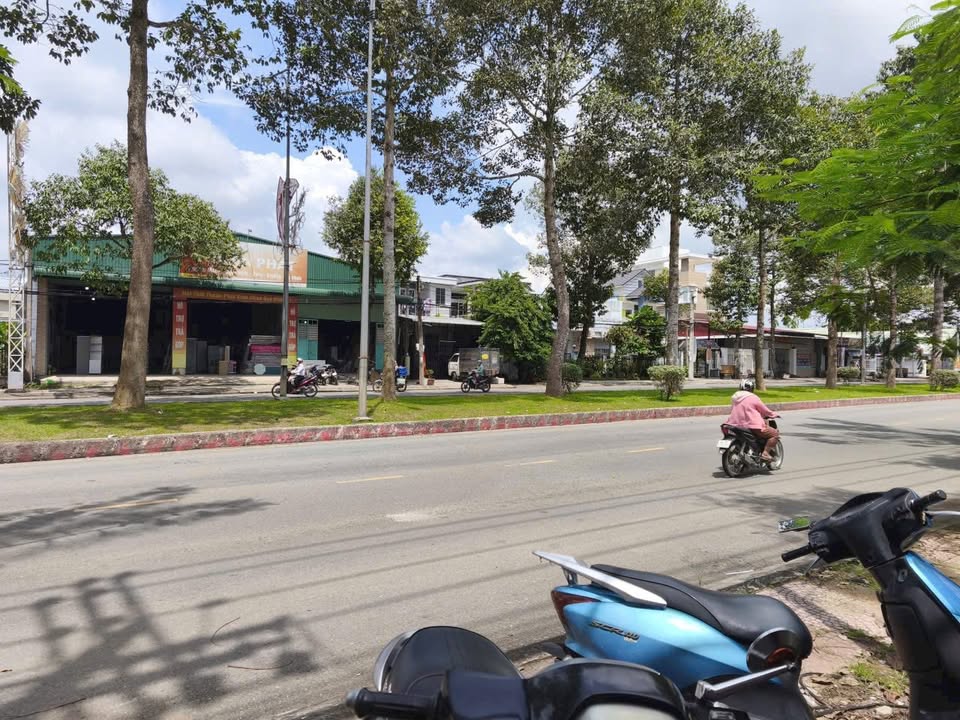 Nhà mặt tiền đường Võ Nguyên Giáp, Trà Vinh 192m² - Sổ hồng chính chủ, giá tốt thương lượng!