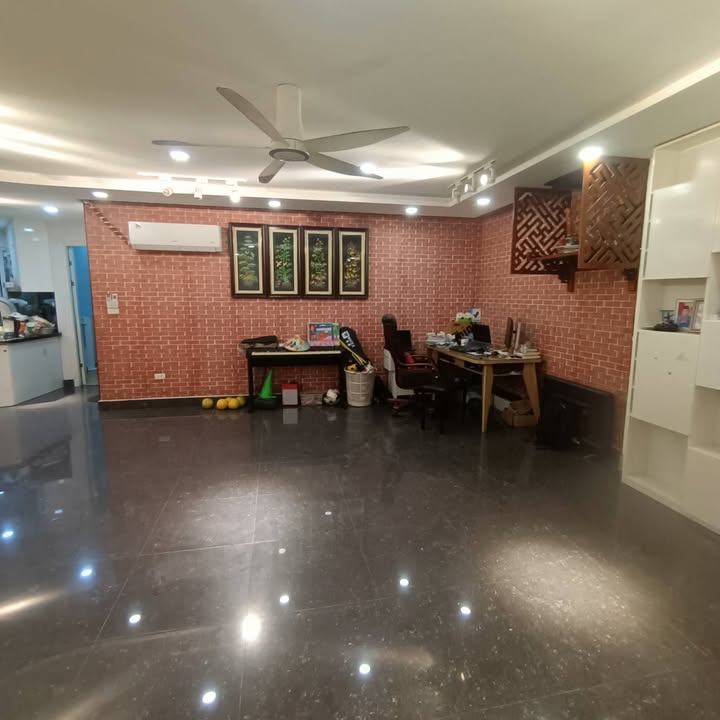 Căn hộ CT1 Thạch Bàn 75m² giá 4 tỷ - Sổ đỏ chính chủ, sẵn sàng giao dịch!