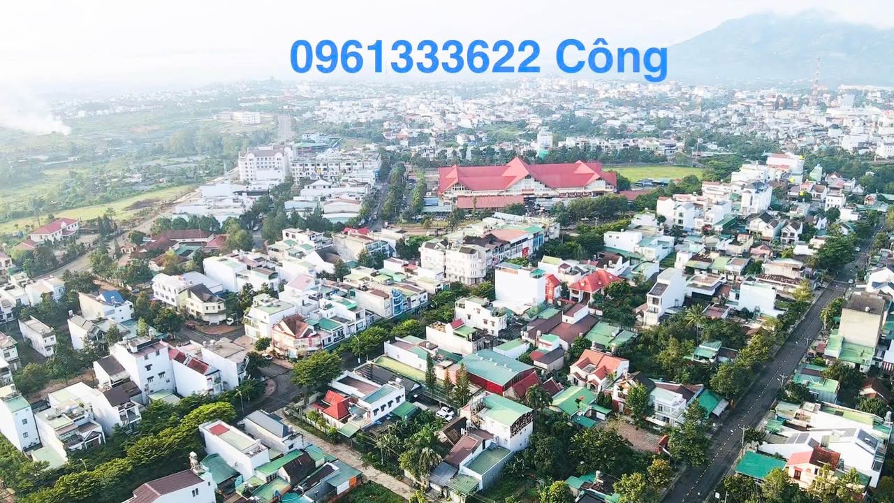 Nhà phố đường Hồ Tùng Mậu, Bảo Lộc 102m² giá 6.3 tỷ - Đầu tư sinh lời tuyệt vời!