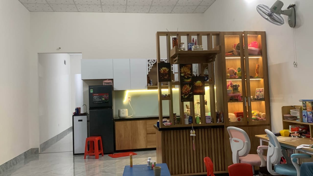 Nhà đẹp Hòa Khánh 150m² giá 1.15 tỷ - Thiết kế hiện đại, sân ô tô rộng rãi!