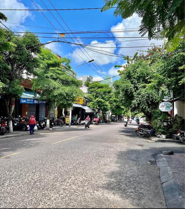 Lô đất mặt tiền Lý Thái Tổ, TP Quy Nhơn 117m² giá 9 tỷ - Vị trí kinh doanh đắc địa!