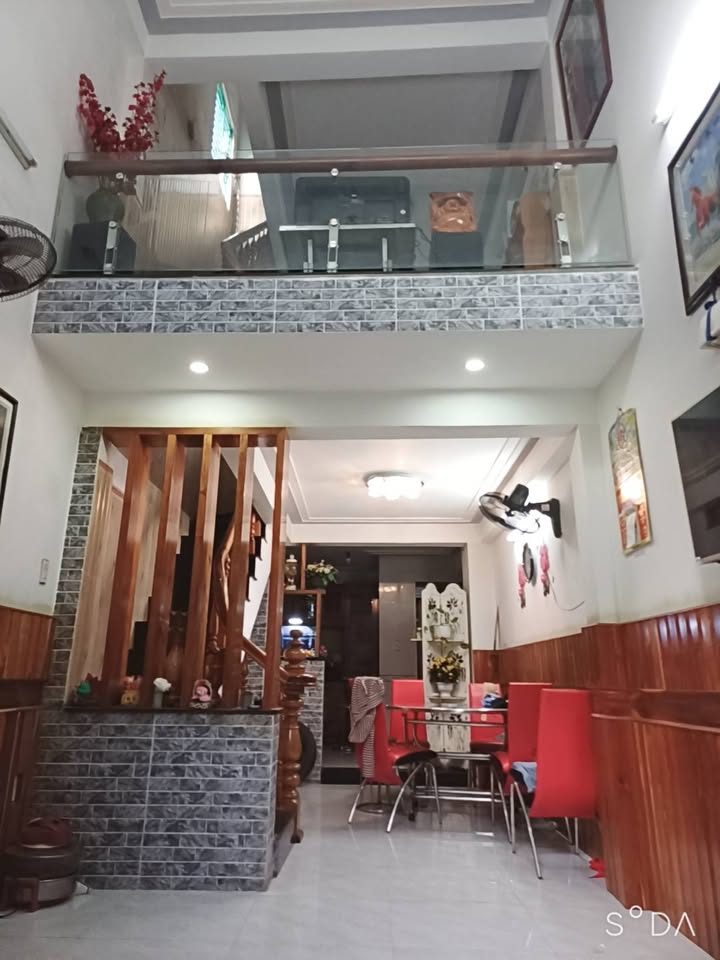 Nhà bán 3 mặt hẻm Bạch Đằng, Quy Nhơn 39m² giá 2.25 tỷ - Sổ hồng chính chủ