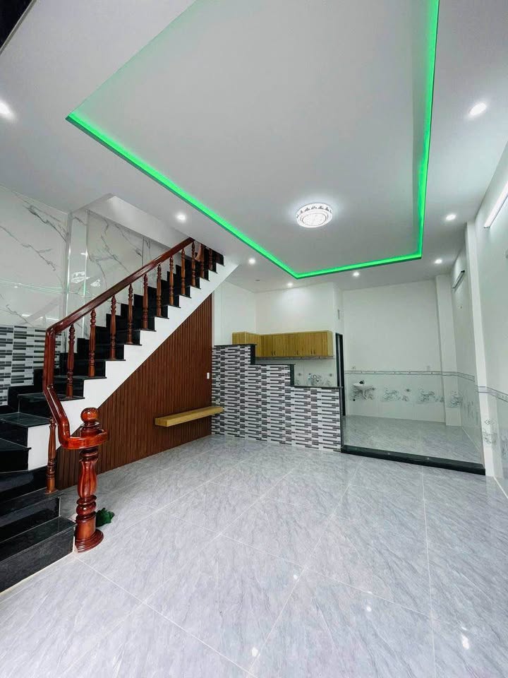 Nhà bán 2 tầng đường Thanh Niên 43m² giá 2.45 tỷ - Vào ở ngay!