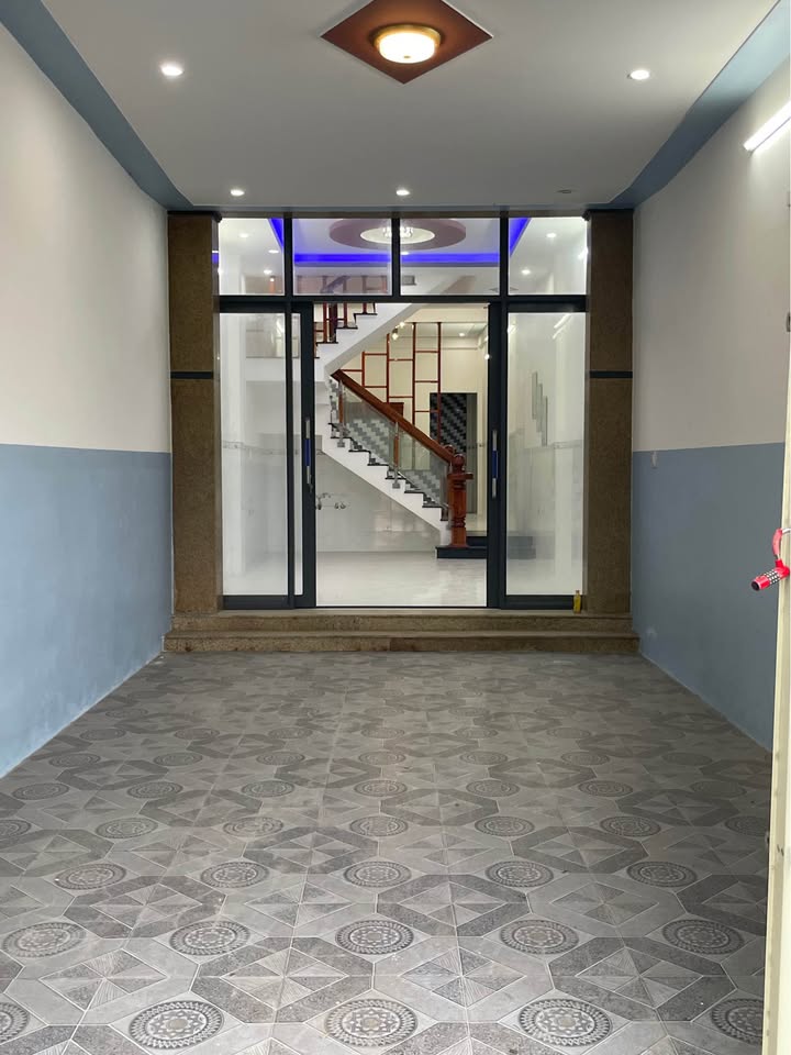 Bán gấp nhà mặt tiền Âu Cơ, Bùi Thị Xuân 83m² giá 2.5 tỷ - Thiết kế hiện đại, sẵn sàng ở ngay!