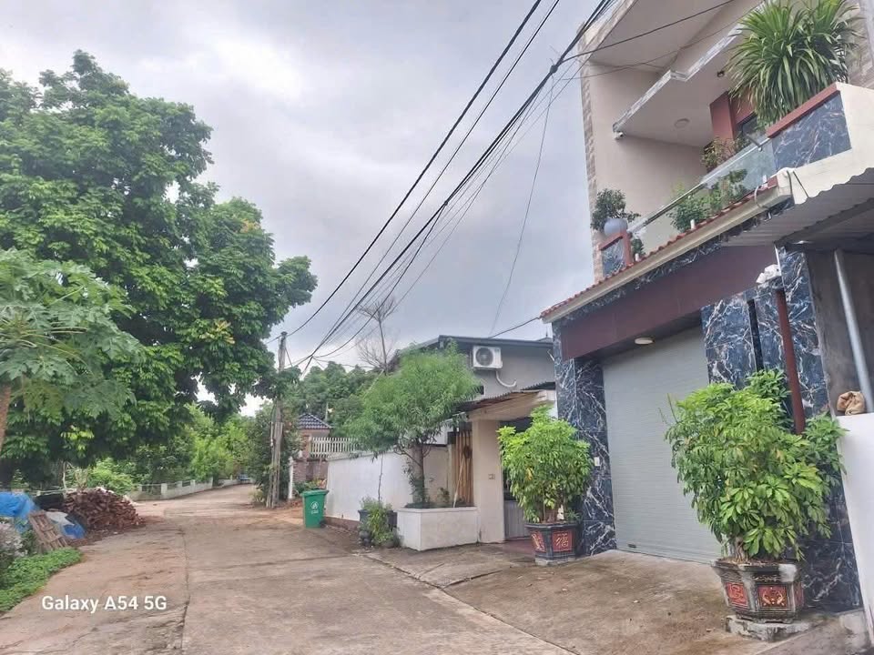 Đất nền khu phố Quế, Trưng Vương, Việt Trì 114m² giá 3.05 tỷ - Đường ô tô tránh nhau!