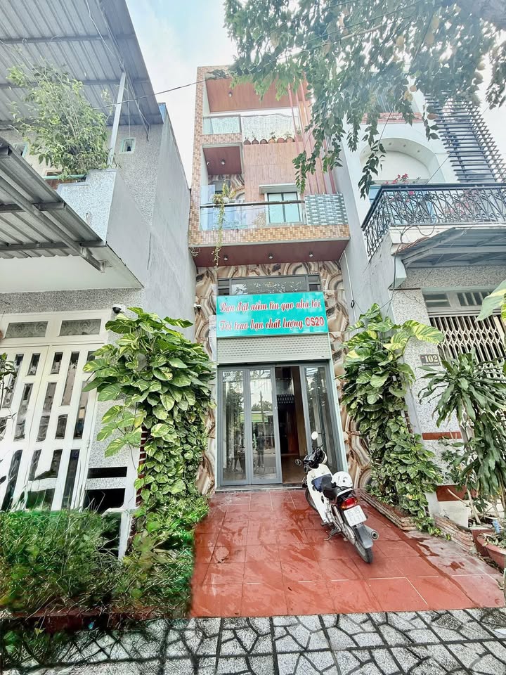 Cho thuê nhà 3 tầng mặt tiền đường Đồng Văn Cống, An Thới, Cần Thơ - Giá 10 triệu/tháng