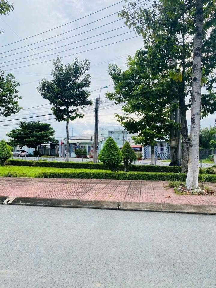 Đất nền mặt tiền đường N1, phường Long Châu, Vĩnh Long, 94m² - Giá chỉ 2.6 tỷ, cơ hội đầu tư tuyệt vời!