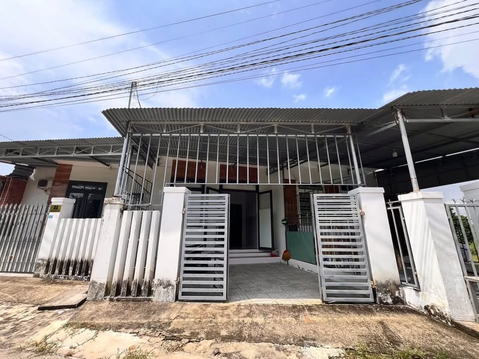 Nhà cấp 4 Đường số 28, P. Long Hoa, Tây Ninh 81m² chỉ 790 triệu - An ninh tốt, gần chợ!