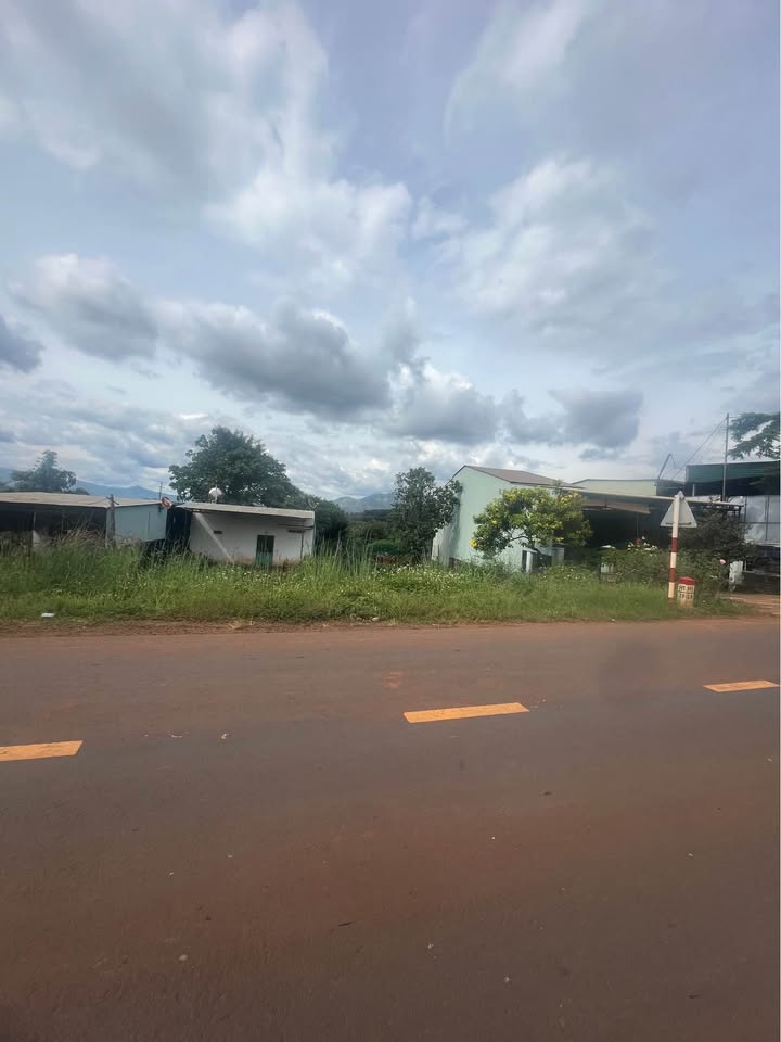 Đất thổ cư 360m² tại Ia Grai, Gia Lai - Giá chỉ 8.58 tỷ VND!