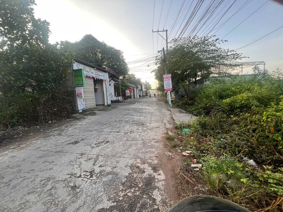 Đất mặt tiền Trảng Dài 300m² giá chỉ 4.6 tỷ - Cơ hội đầu tư tuyệt vời!