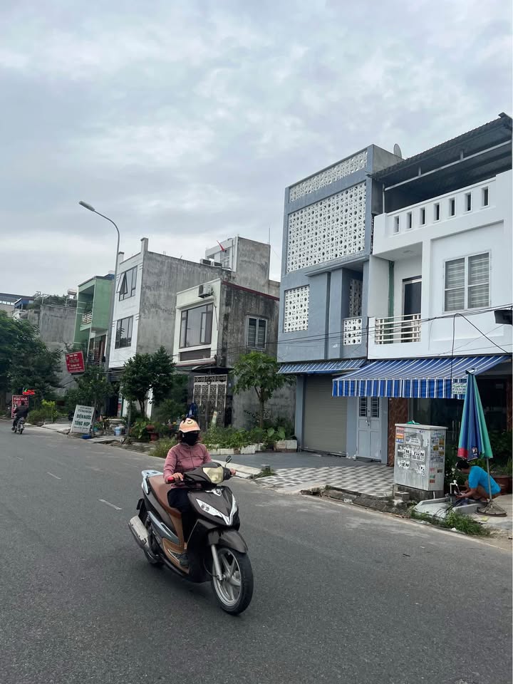 Đất phân lô TĐC Bạch Mai, 54m² chỉ 3.5 tỷ - Kinh doanh sầm uất!