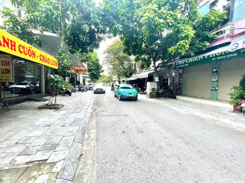 Bán nhà phố cổ Hàng Than, quận Ba Đình, 115m² giá 9.45 tỷ - Kinh doanh cafe sầm uất!