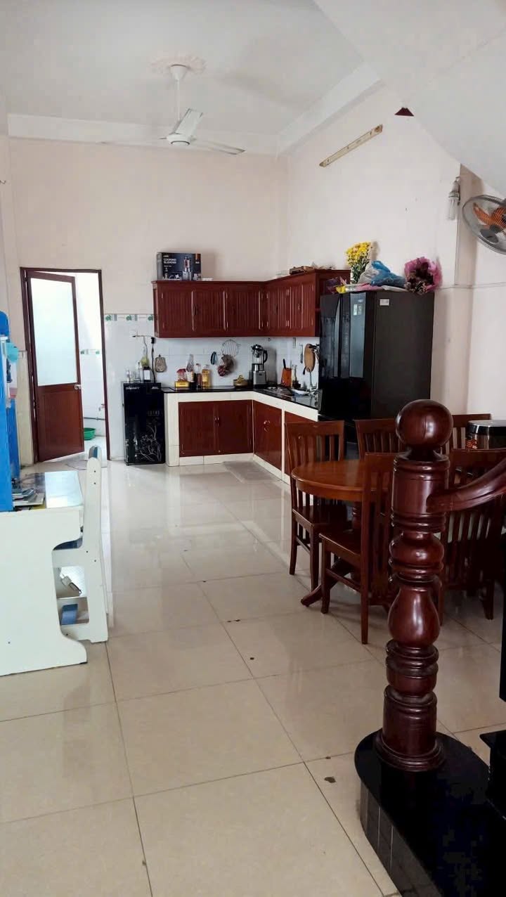 Nhà phố Thủ Đức 33m² giá 4.7 tỷ - Hẻm xe hơi thoải mái!